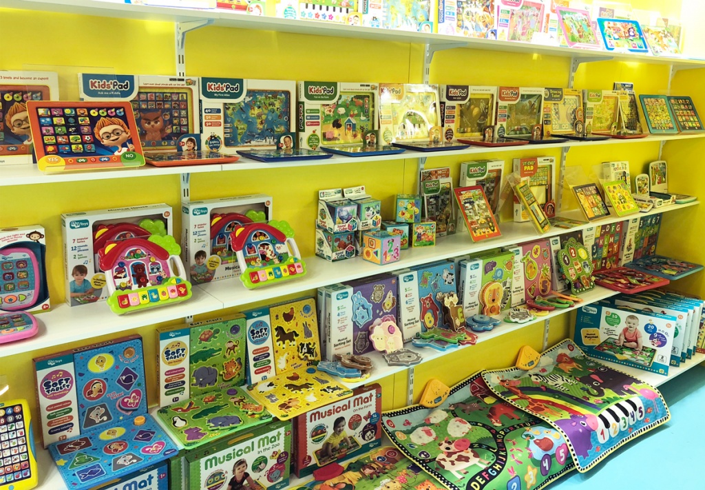 AZ Toys at Spielwarenmesse 2019 - interactive toys